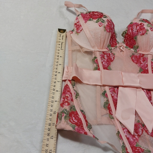 VICTORIA’S SECRET WOMEN'S FLORAL PINK CORSET SIZE 36B - Picture 5 of 8